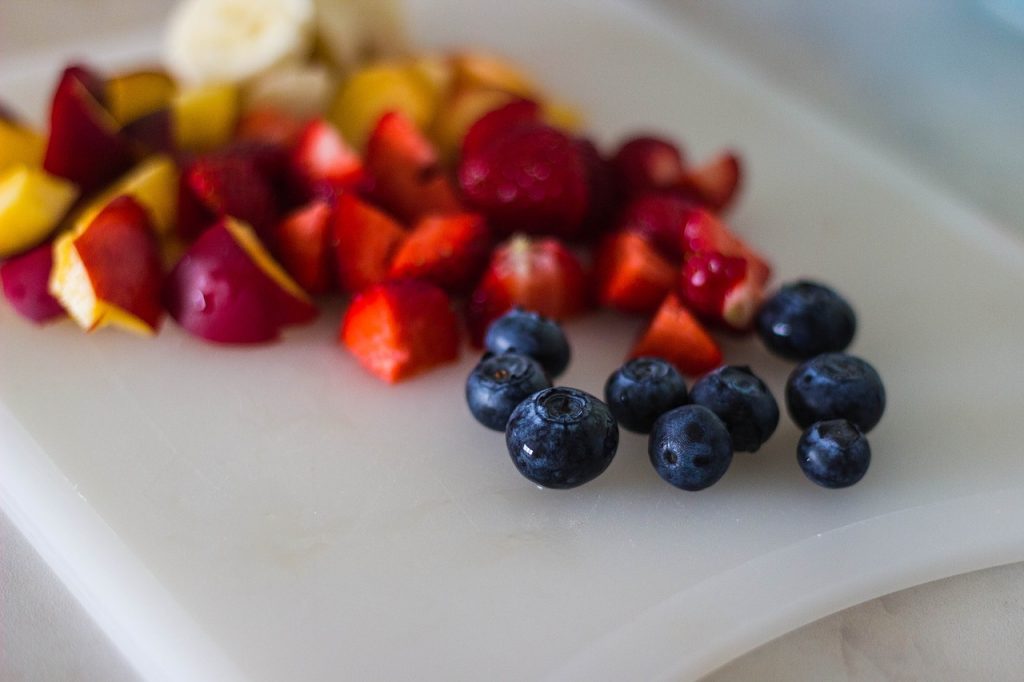 fruits, slices, cutting board